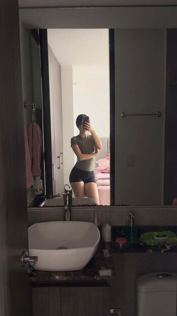 Leaked Luisa valencia private photo viral onlyfans