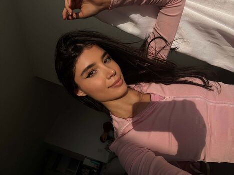 Leaked Luisa valencia private photo viral onlyfans