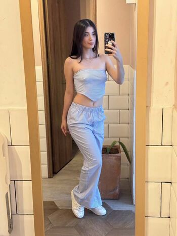 Leaked Luisa valencia page private photo viral onlyfans