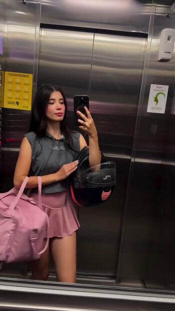 Leaked Luisa valencia page private photo viral onlyfans