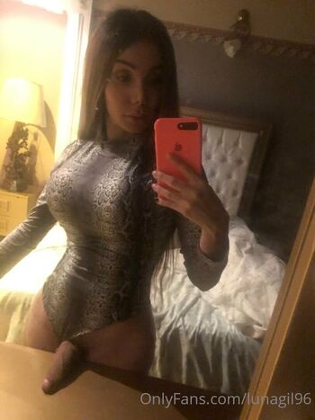 Luna Isabela Gil