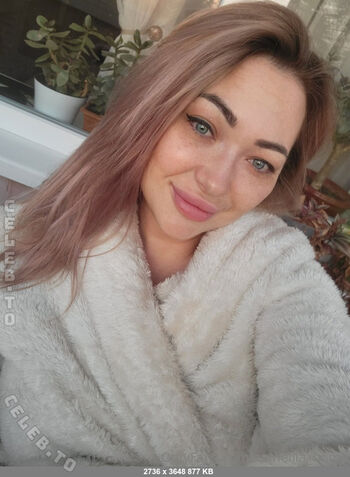Leaked Lunaaura page private photo viral onlyfans
