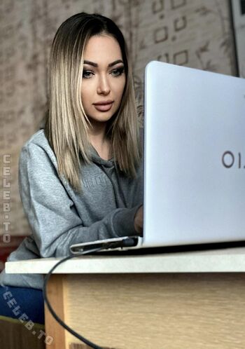 Leaked Lunaaura page private photo viral onlyfans