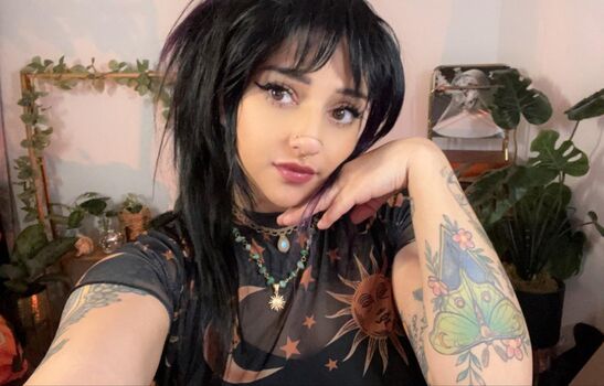 Leaked Lunargirlx private photo viral onlyfans