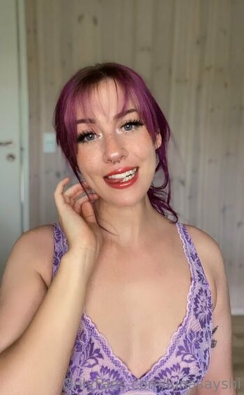 Leaked Lunasayshii private photo viral onlyfans