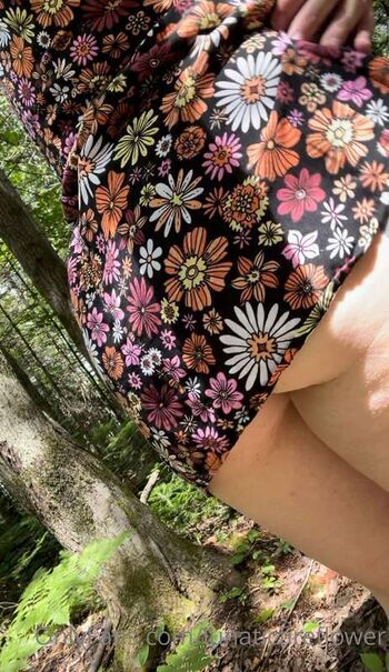 Leaked Lunaticfireflowerxxx private photo viral onlyfans