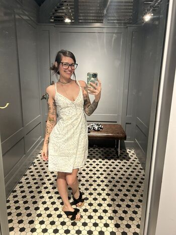 Leaked Lunaxlovelyx private photo viral onlyfans