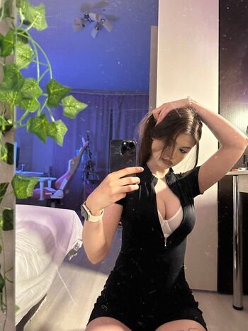 lushlexi2277