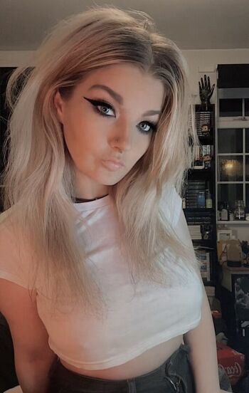 Leaked Luuucy private photo viral onlyfans