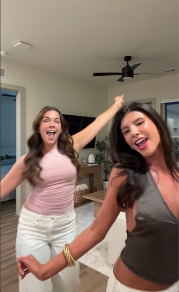 Leaked Lydia lowry private photo viral onlyfans