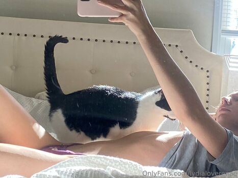 Leaked Lydialoverenae private photo viral onlyfans