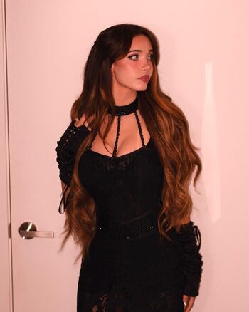 Leaked Lydiaviolet private photo viral onlyfans