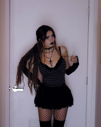 Leaked Lydiaviolet private photo viral onlyfans