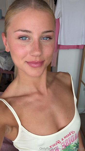 Leaked Lylahbennett private photo viral onlyfans