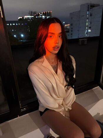 lyna_com