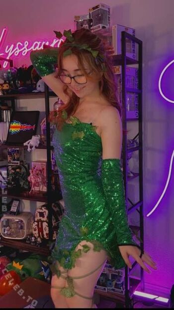 Leaked Lyssaurora page private photo viral onlyfans