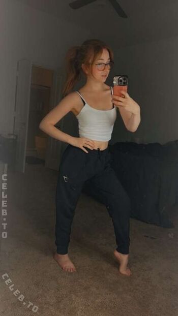 Leaked Lyssaurora page private photo viral onlyfans