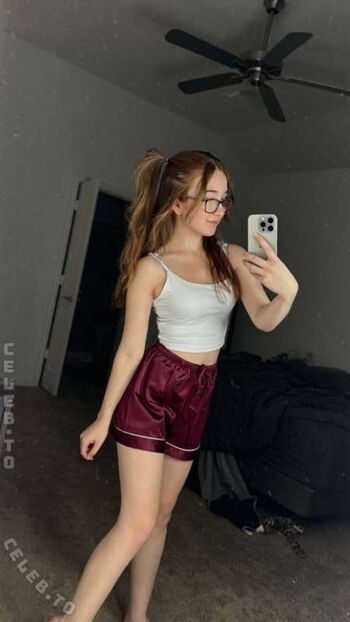 Leaked Lyssaurora page private photo viral onlyfans