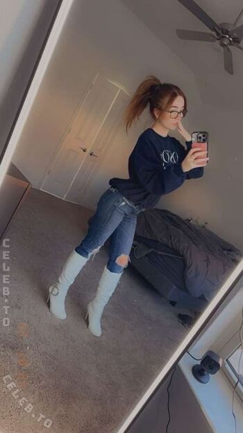 Leaked Lyssaurora private photo viral onlyfans