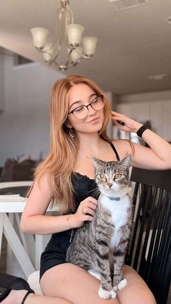 Leaked Lyssaurora page private photo viral onlyfans