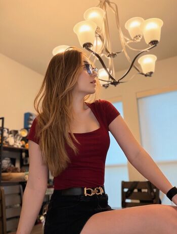 Leaked Lyssaurora page private photo viral onlyfans