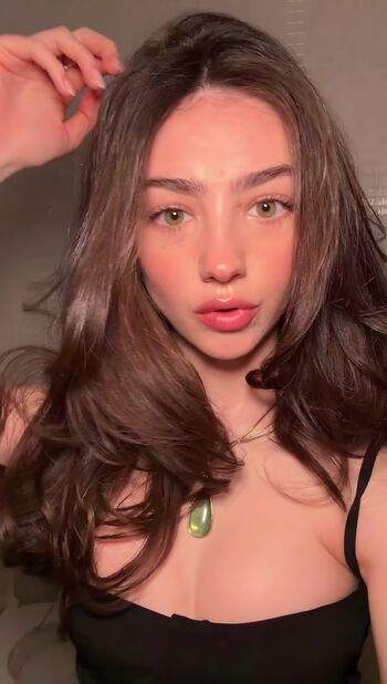 Leaked Lyzzahh page private photo viral onlyfans