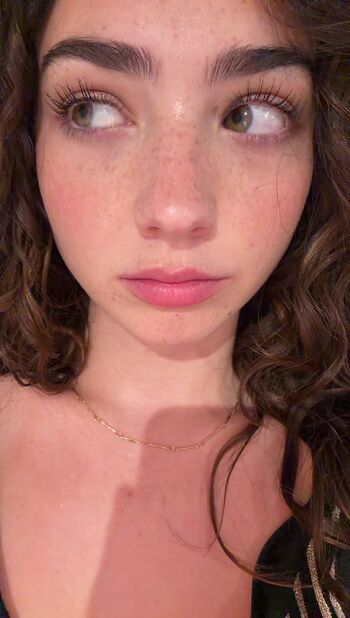 Leaked Lyzzahh private photo viral onlyfans