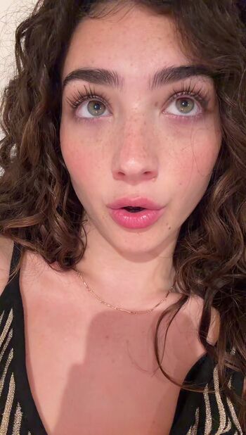 Leaked Lyzzahh private photo viral onlyfans