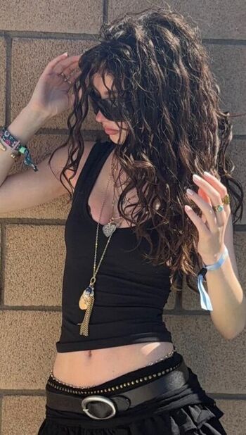 Leaked Lyzzahh private photo viral onlyfans