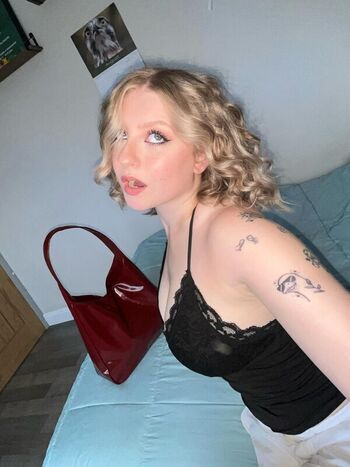 Leaked M ae private photo viral onlyfans