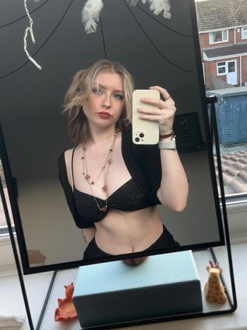 Leaked M ae private photo viral onlyfans