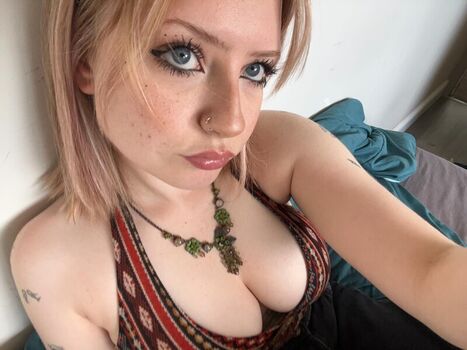Leaked M ae private photo viral onlyfans