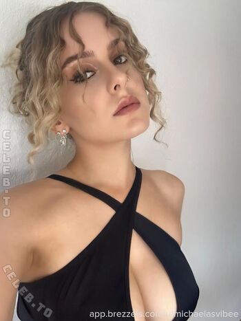 Leaked M ichaaelaa page private photo viral onlyfans