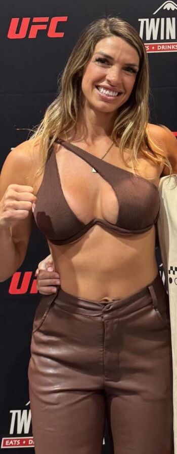 Leaked Mackenzie dern page private photo viral onlyfans