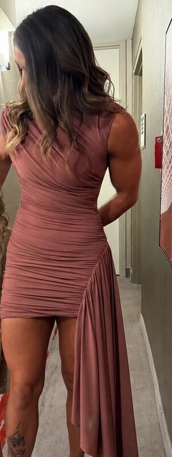 Leaked Mackenzie dern page private photo viral onlyfans