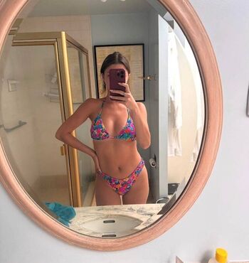 Leaked Maclaine farrell private photo viral onlyfans