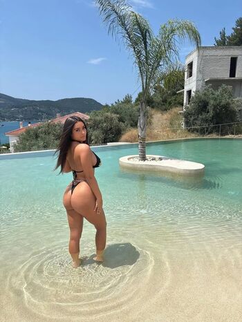 Leaked Maddie mayee page private photo viral onlyfans