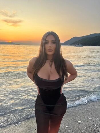 Leaked Maddie mayee page private photo viral onlyfans