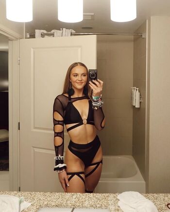 Leaked Maddy shull private photo viral onlyfans