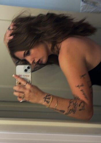 Leaked Madiiii rose private photo viral onlyfans