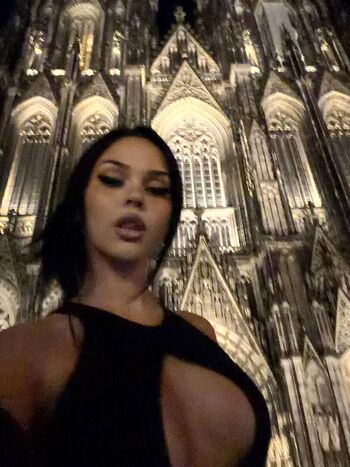 Leaked Maggie lindemann private photo viral onlyfans