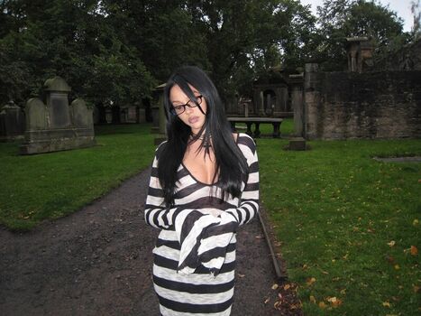 Leaked Maggie lindemann private photo viral onlyfans
