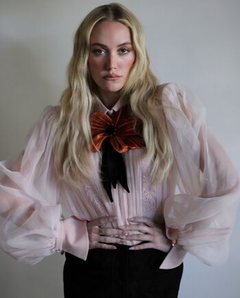 Leaked Maika monroe page private photo viral onlyfans