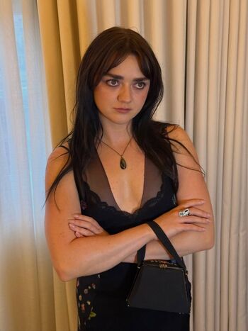 Leaked Maisie williams private photo viral onlyfans