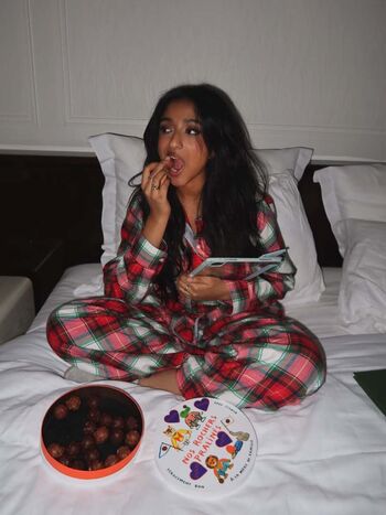 Leaked Maitreyi ramakrishnan private photo viral onlyfans