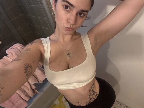 Makenzie Raine