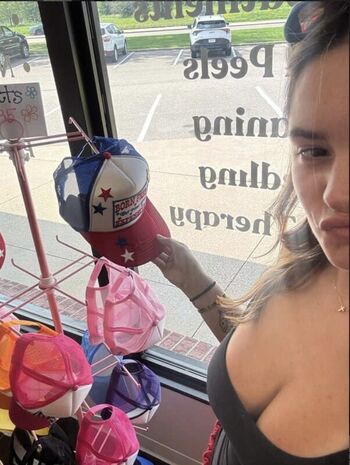 Makenzie Raine