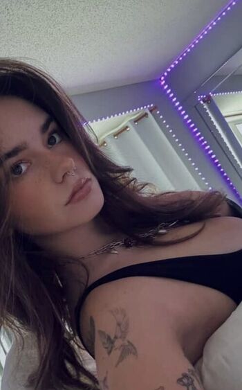 Leaked Makenzie raine private photo viral onlyfans