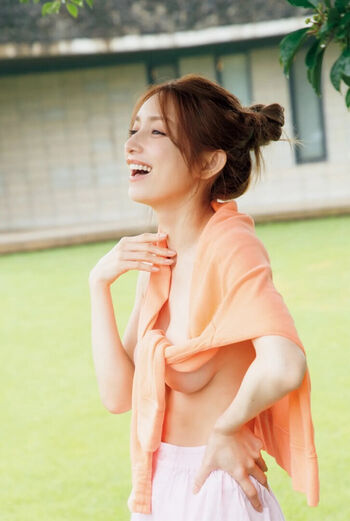 Maki Goto