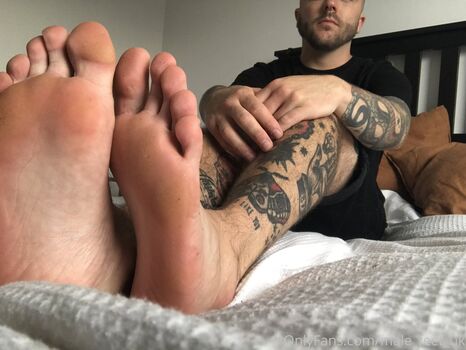 male_feet_uk